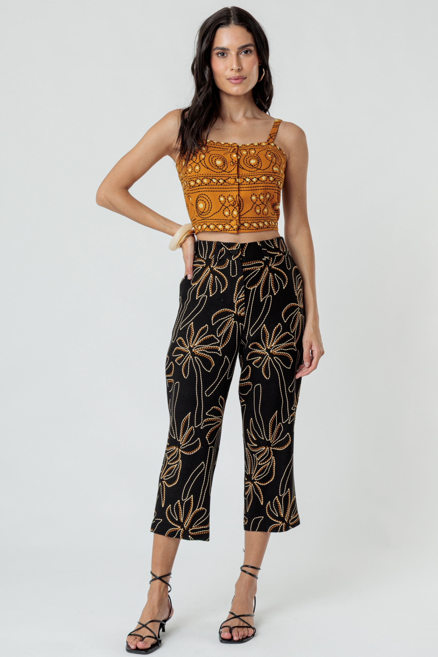 Blusa Cropped Gisele Caramelo